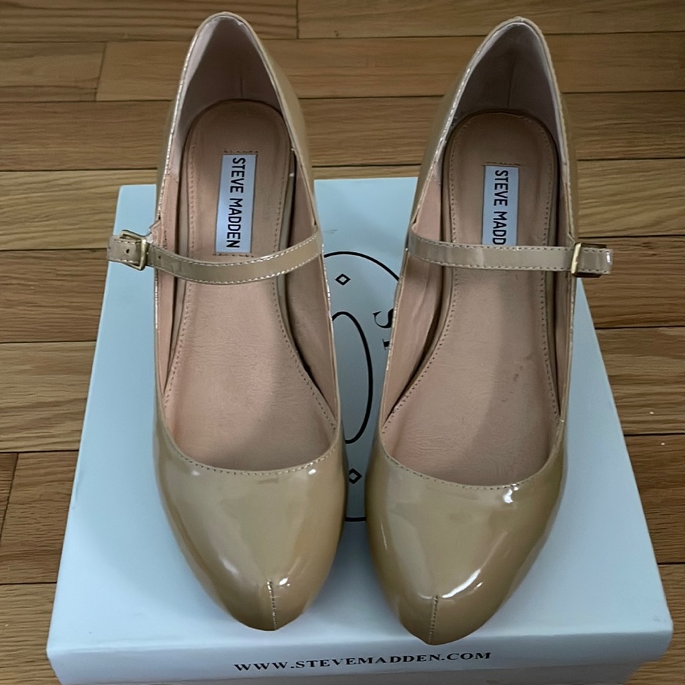 Steve Madden Premieer Blush Patent Pumps Size 8.5